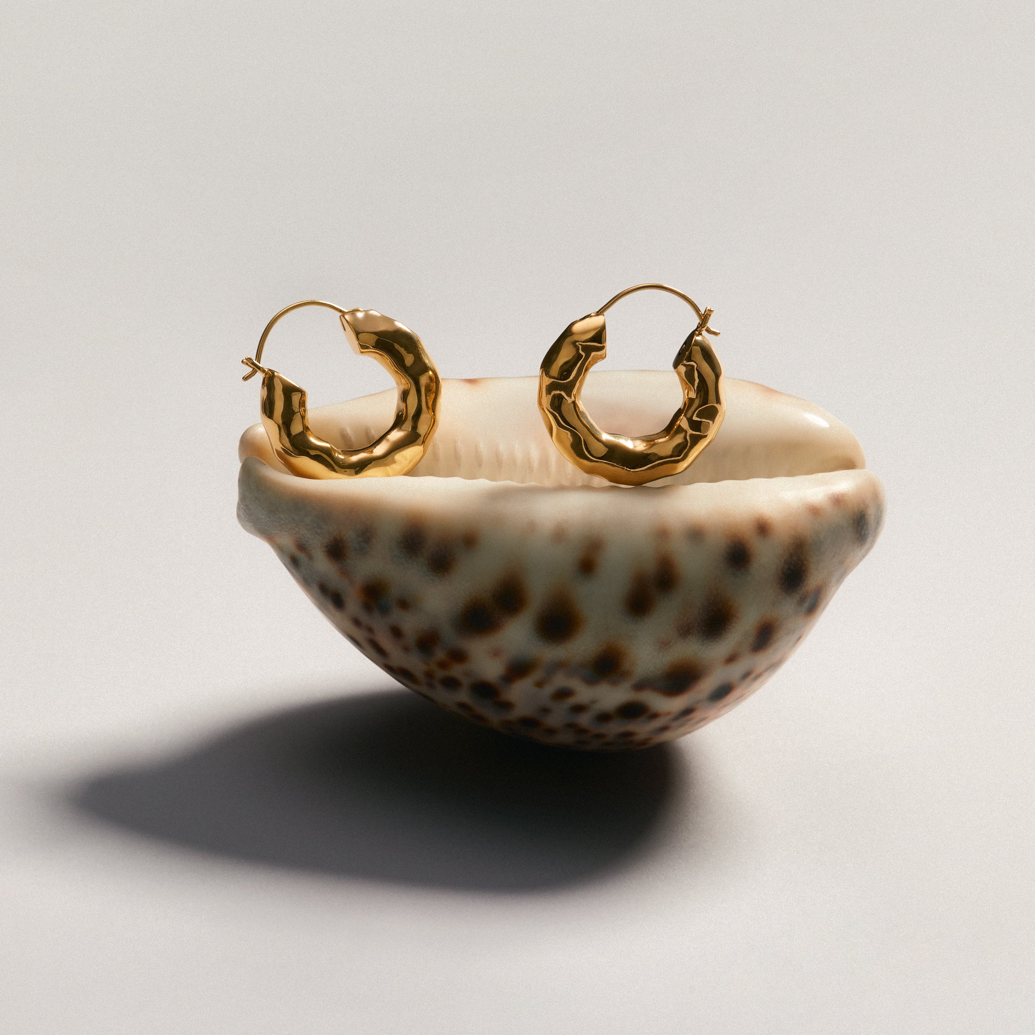 AMALA HOOP EARRINGS