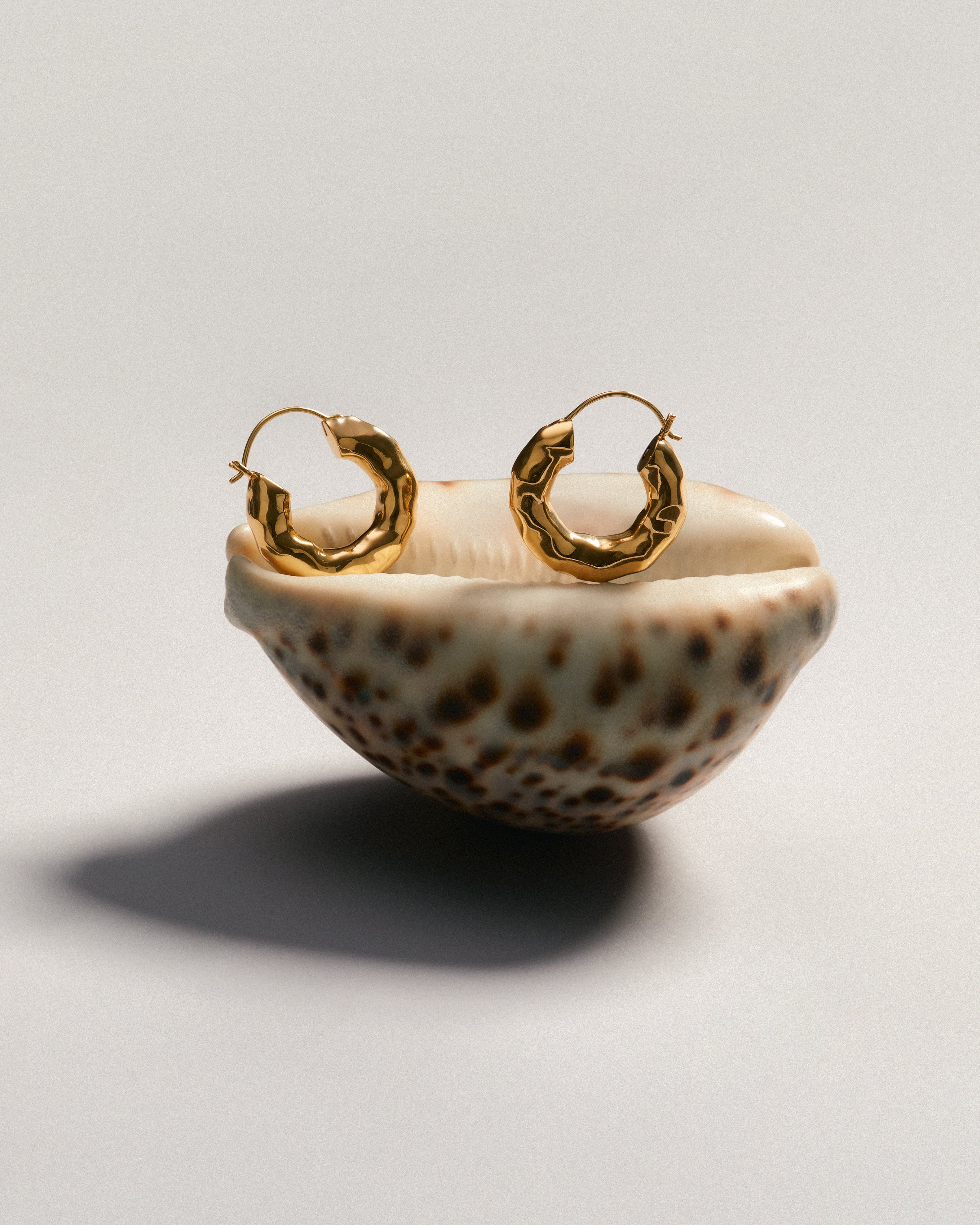 AMALA HOOP EARRINGS