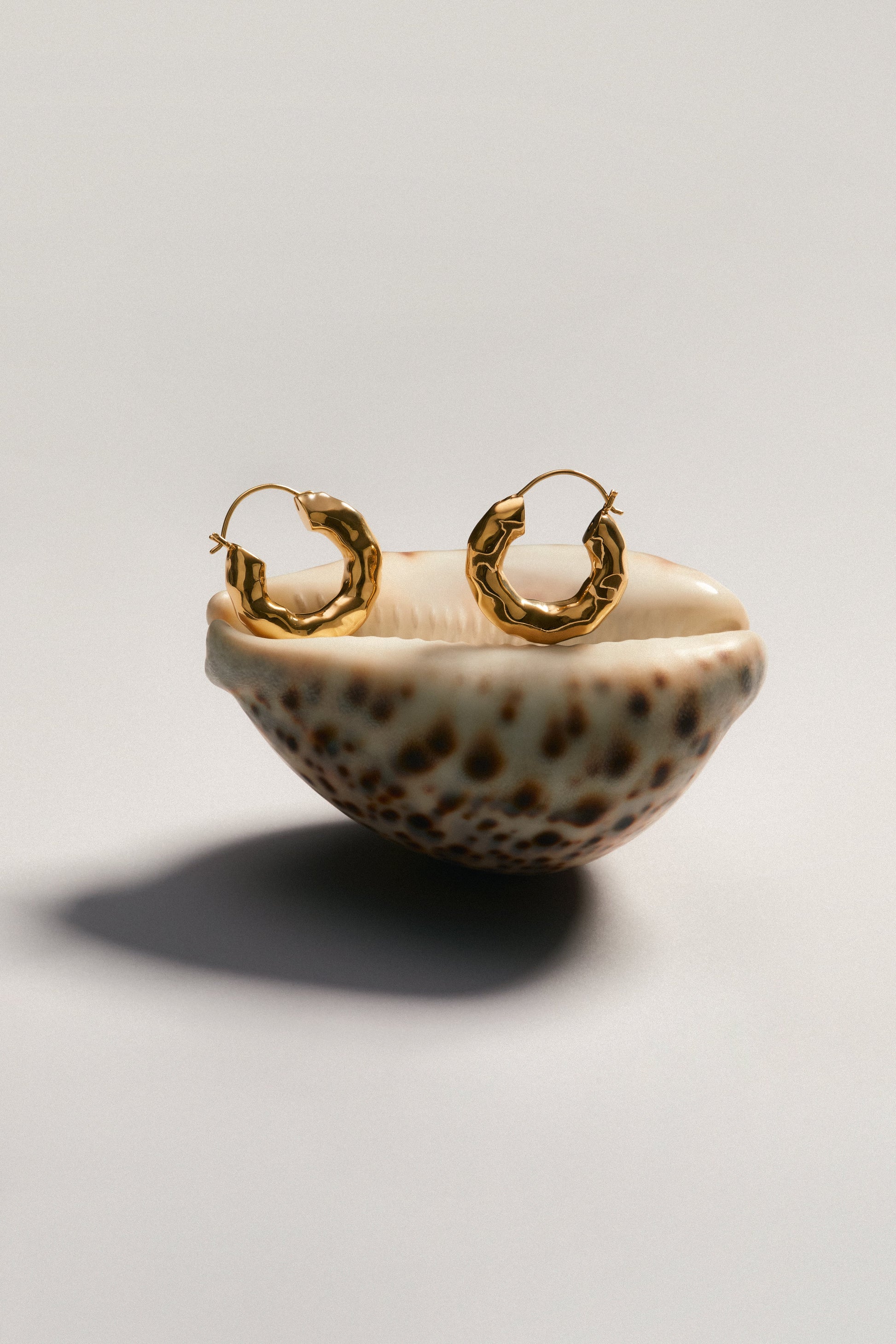 AMALA HOOP EARRINGS