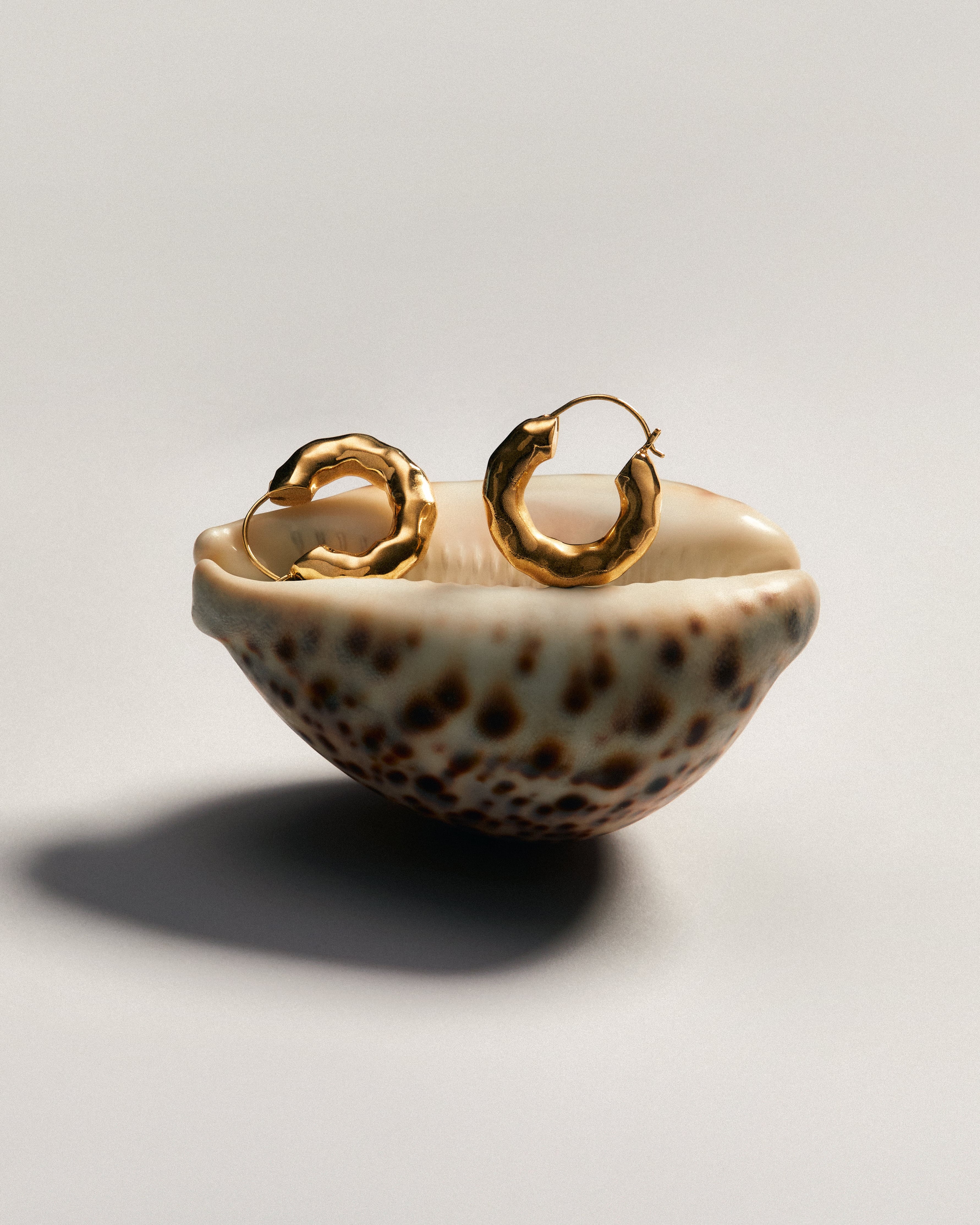 AMALA HOOP EARRINGS