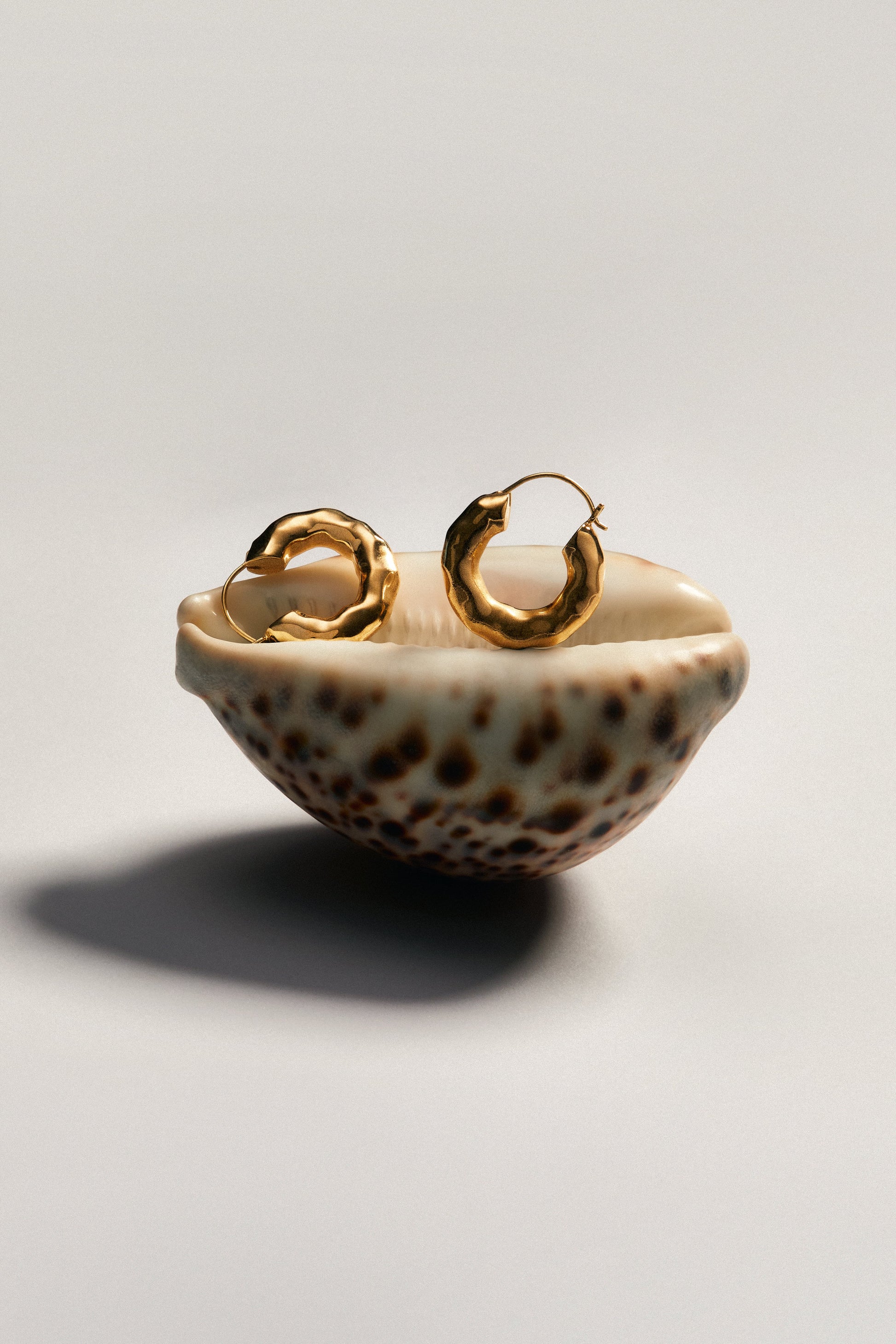 AMALA HOOP EARRINGS