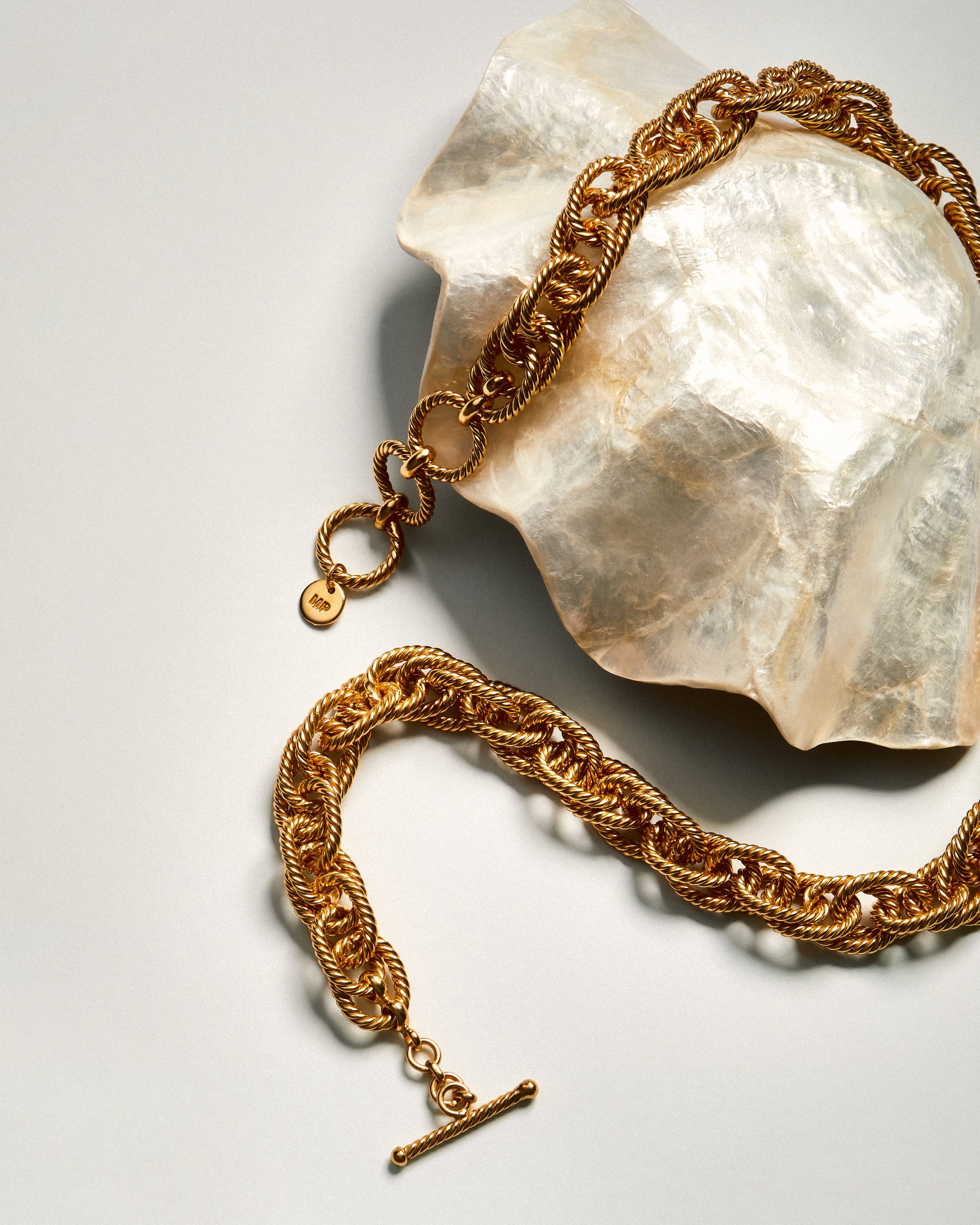 MARJORIE NECKLACE