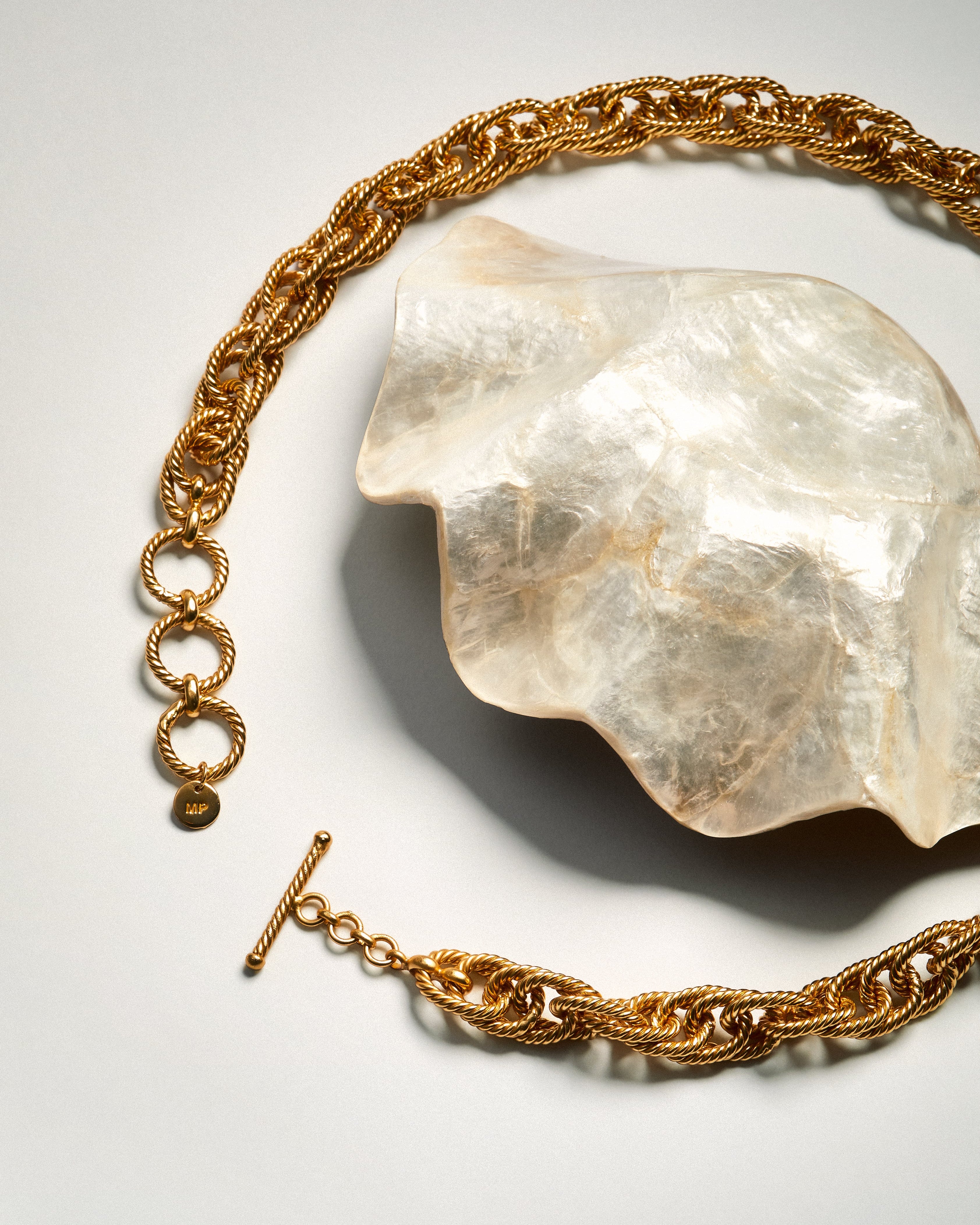 MARJORIE NECKLACE