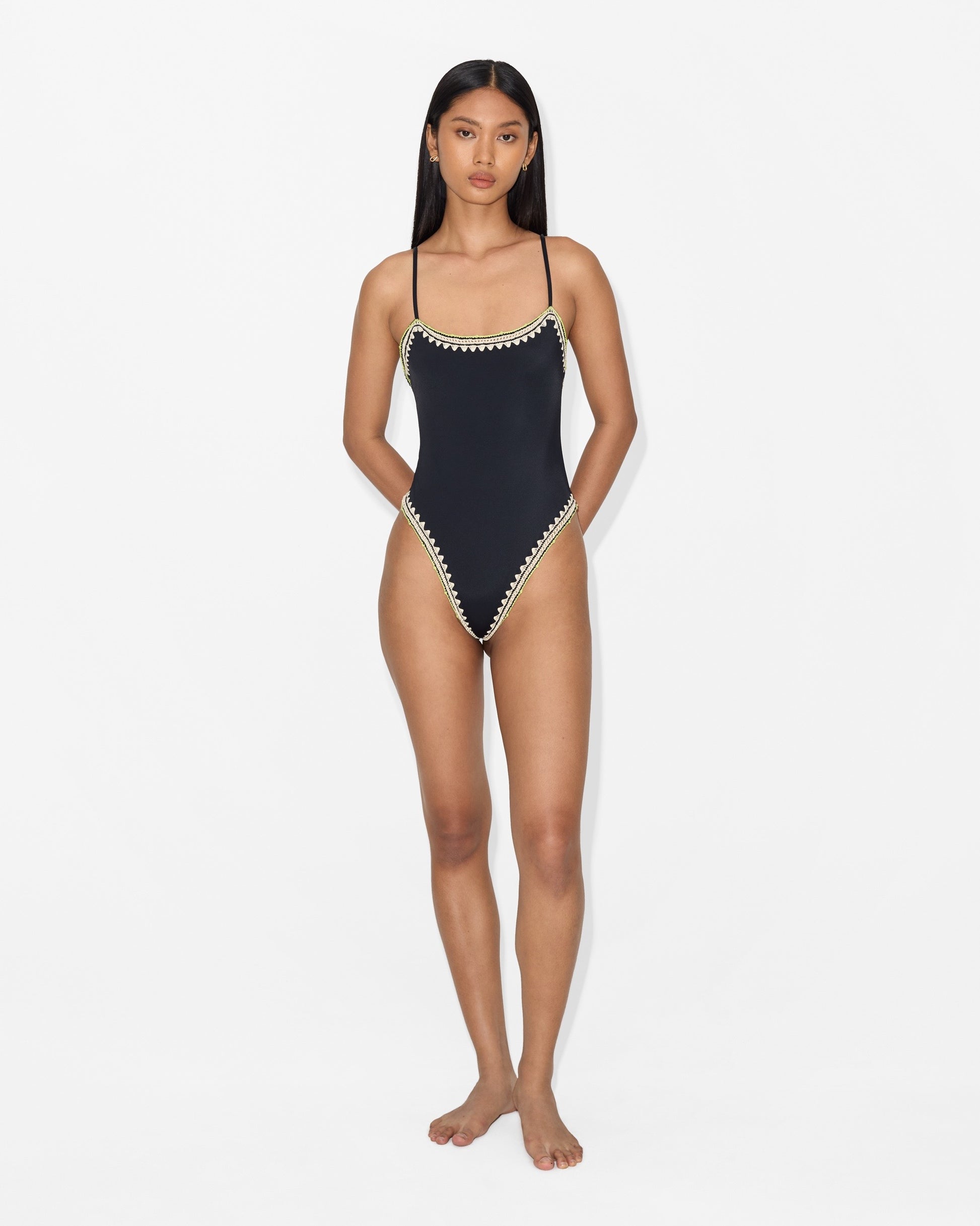 PRAIA ONE PIECE