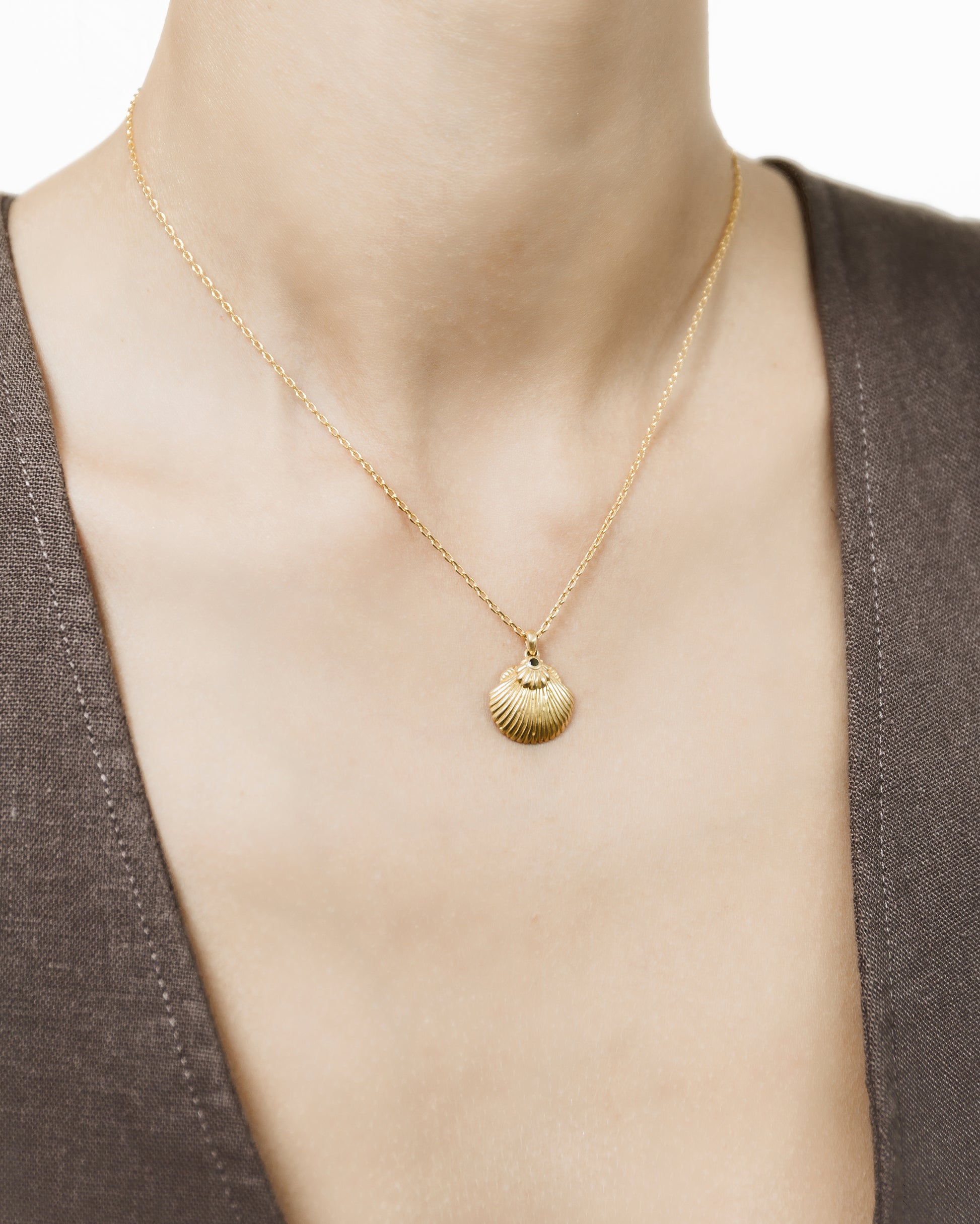 SUNRAY SHORT NECKLACE